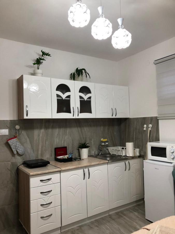 Studio Lotos Belgrado Buitenkant foto