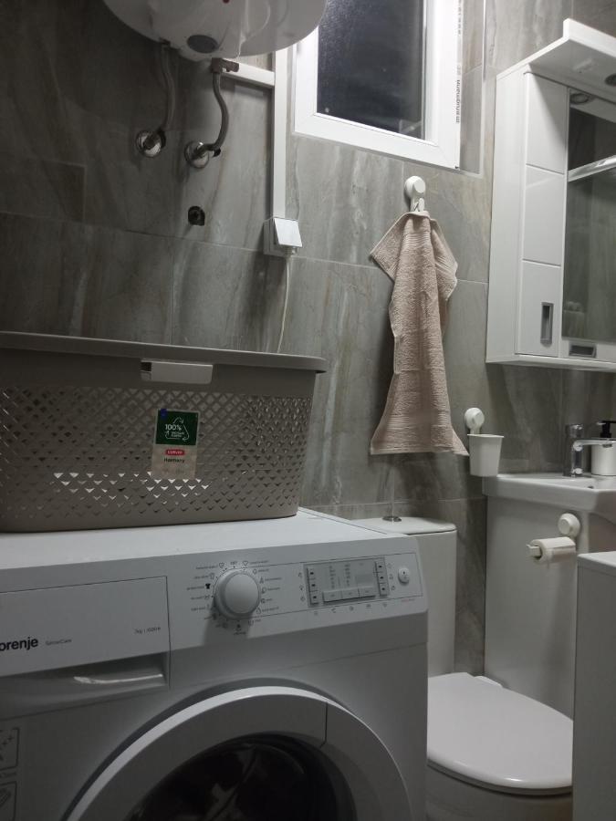 Studio Lotos Belgrado Buitenkant foto